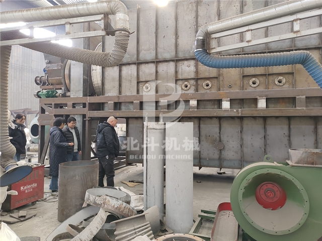 客户这次参观木材九一免费看片为将来合作奠定了基础